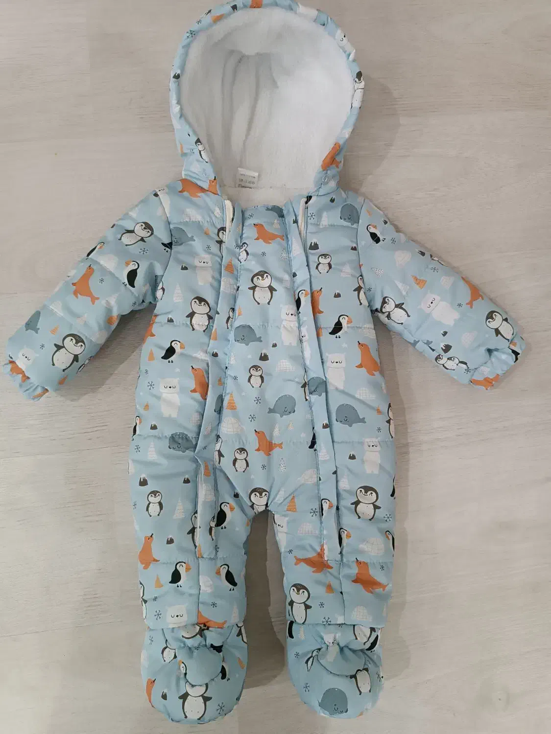 سرهمی داخل خز|کفش و لباس بچه|میاندوآب, |دیوار