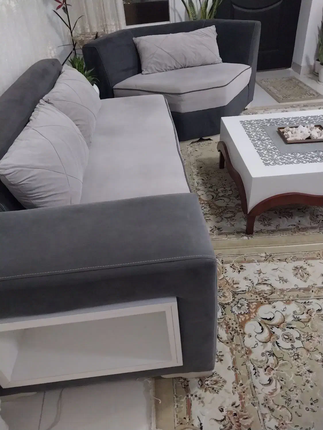 مبل ۷ نفره|مبلمان خانگی و میز عسلی|رشت, گلباغ نماز|دیوار