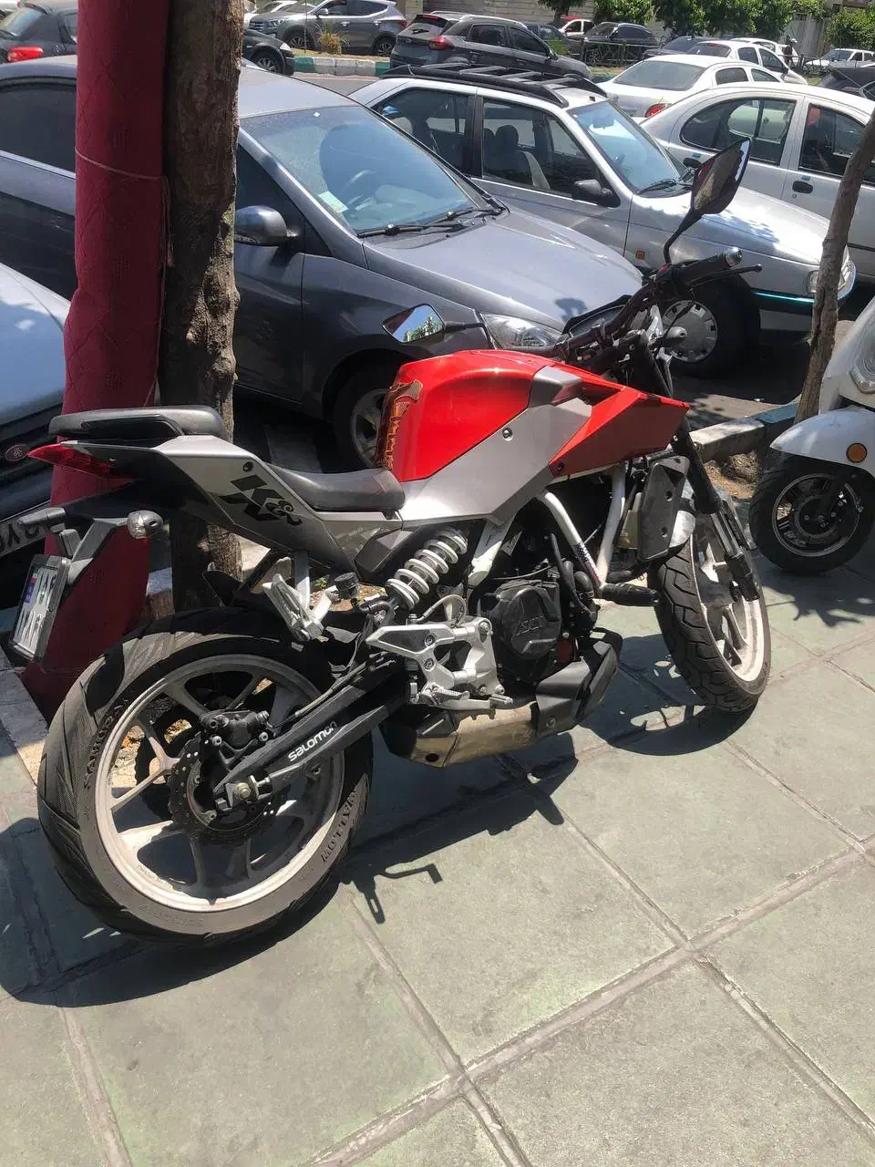 موتور ۲۵۰ تک هیوسانگ اکسیو|موتورسیکلت|تهران, سازمان برنامه شمالی|دیوار