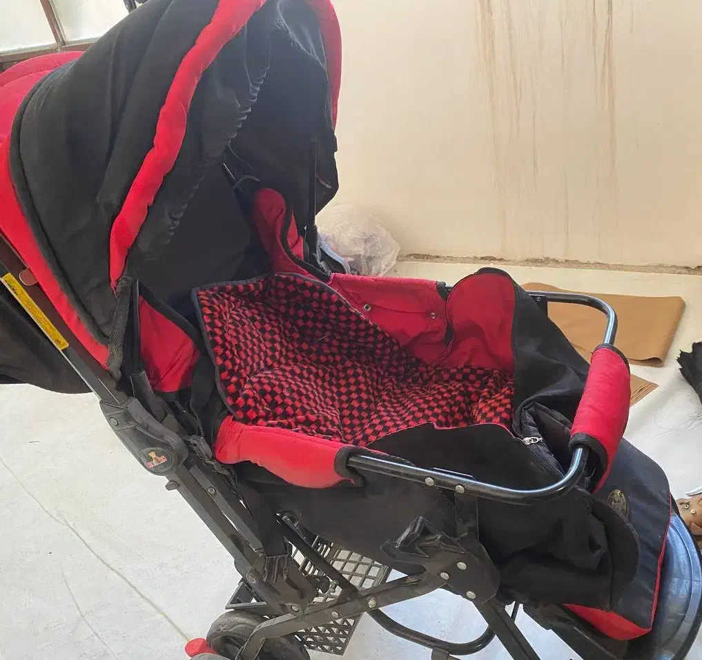 کالسکه و روروئک سالم|کالسکه و لوازم جانبی|سبزوار, فرهنگیان|دیوار