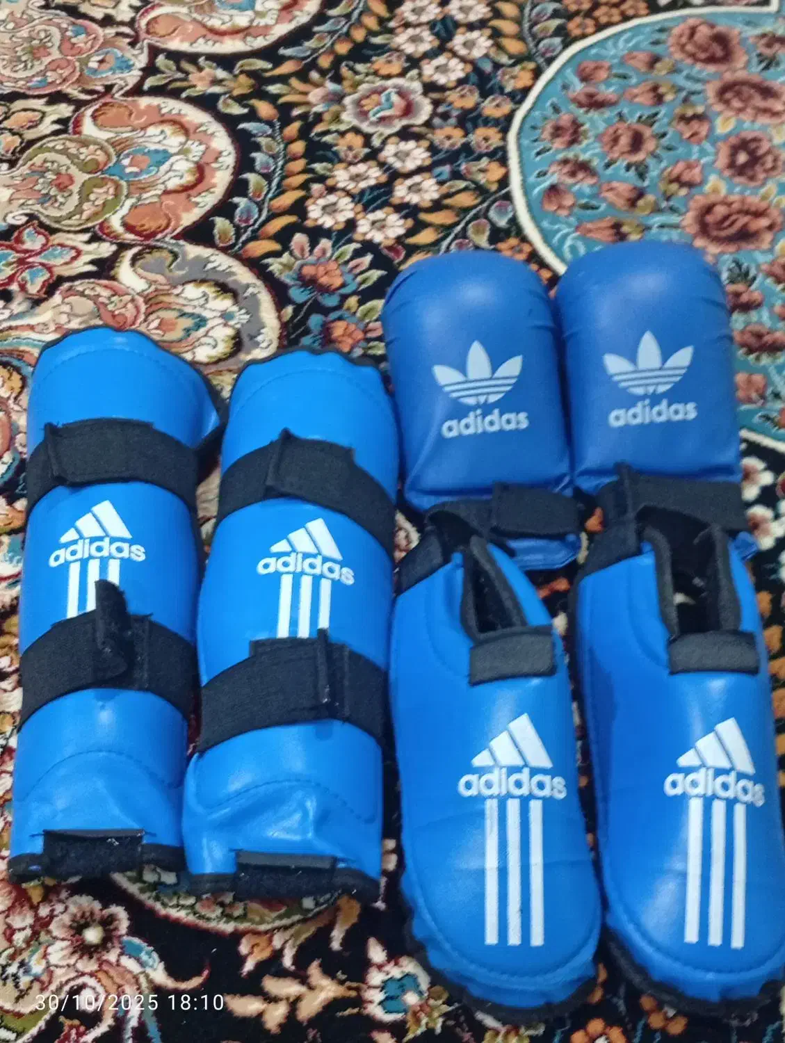 لباس ورزشی|تجهیزات ورزشی|تویسرکان, |دیوار