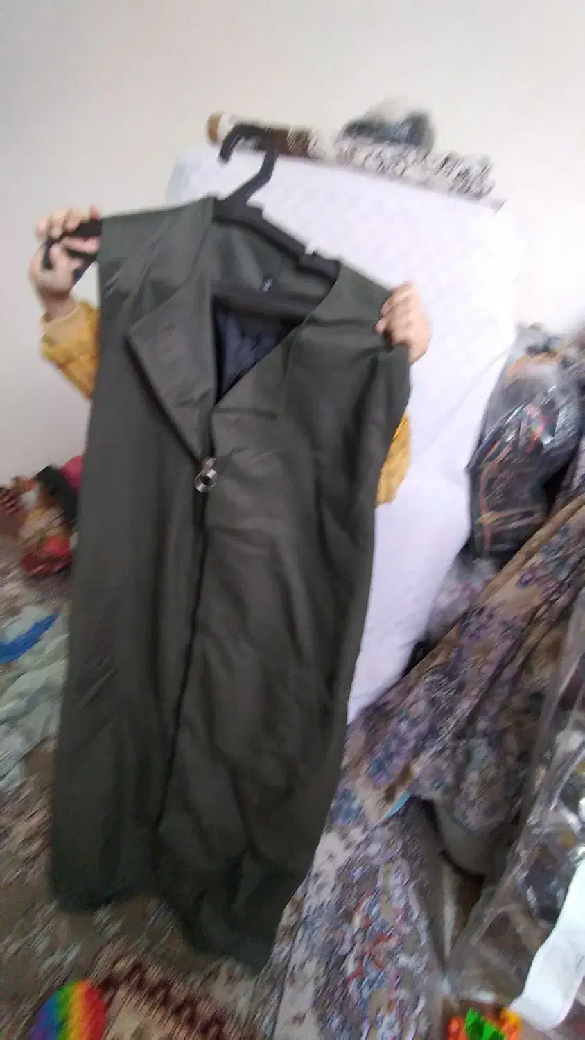 بارونی|لباس|قم, شهر قائم|دیوار