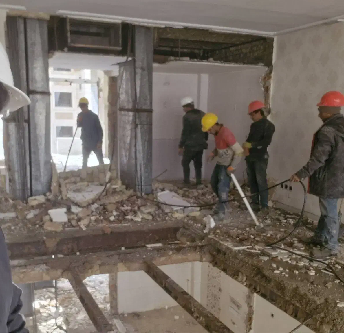 تخریب ساختمان|خدمات پیشه و مهارت|تهران, دبستان|دیوار