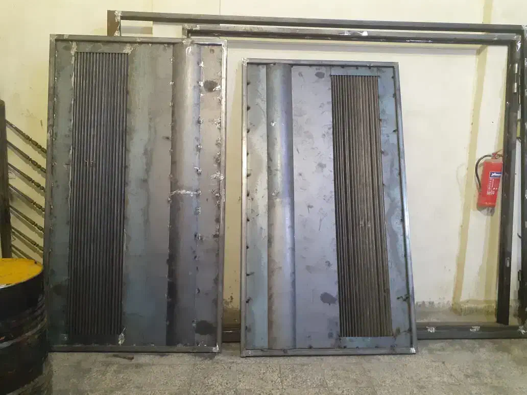 درب و پنجره و سازه های فلزی|خدمات پیشه و مهارت|خمینی‌شهر, |دیوار