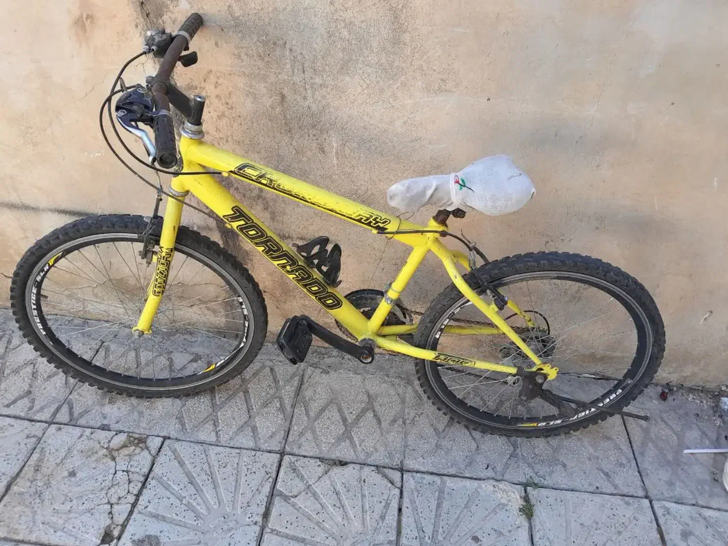 فروش فوری دوچرخه مدل ۲۴|دوچرخه، اسکیت، اسکوتر|الشتر, |دیوار