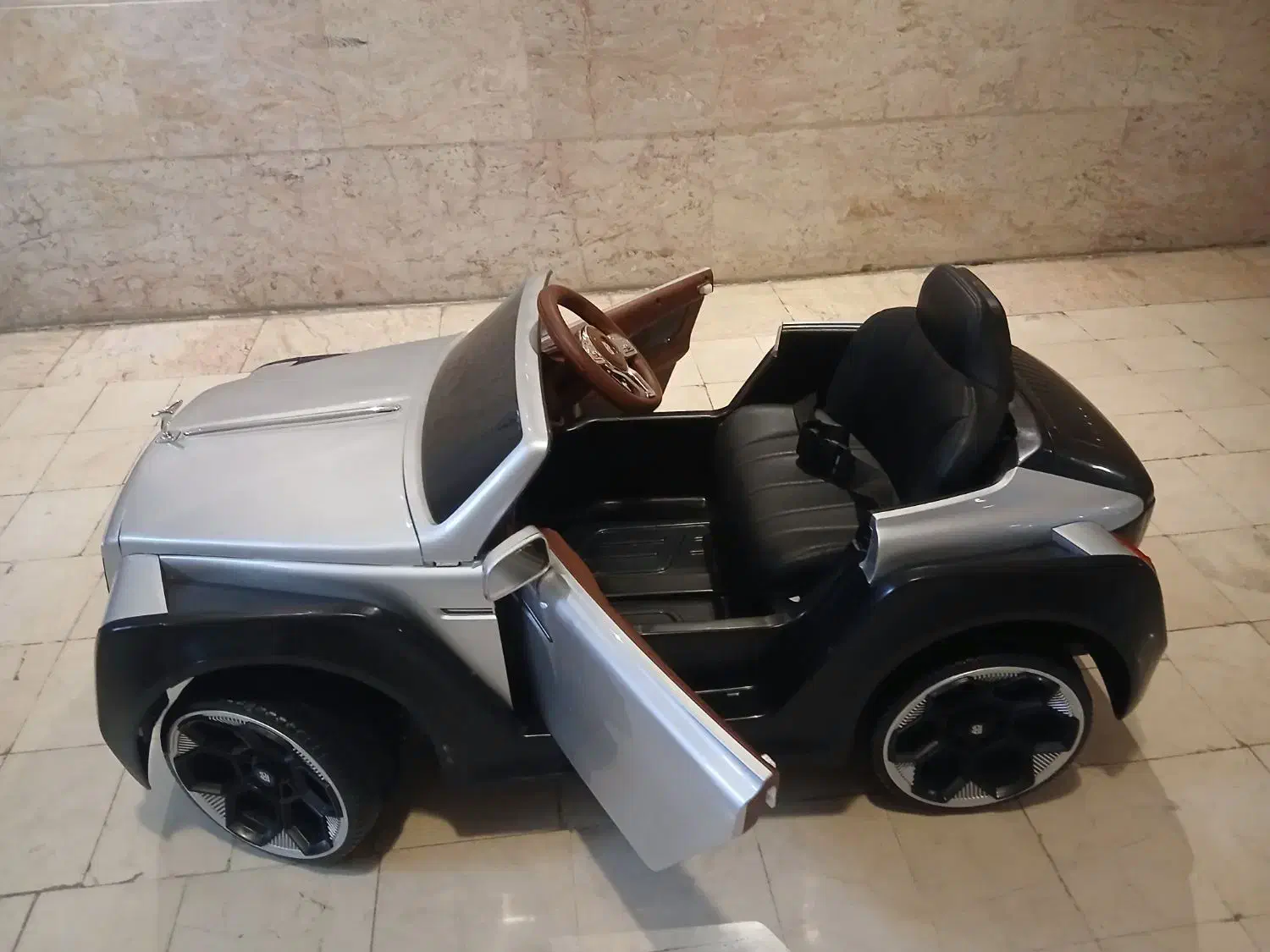 ماشین شارژی  نوی نو|اسباب‌‌بازی|تهران, زعفرانیه|دیوار