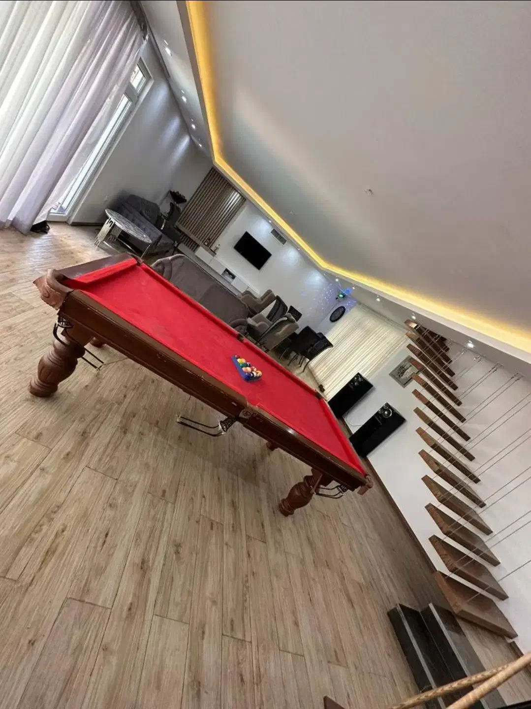 باغ ویلا استخر روباز چهار فصل/۳خواب/فول گیم|اجارهٔ کوتاهمدت ویلا و باغ|چهارباغ, |دیوار