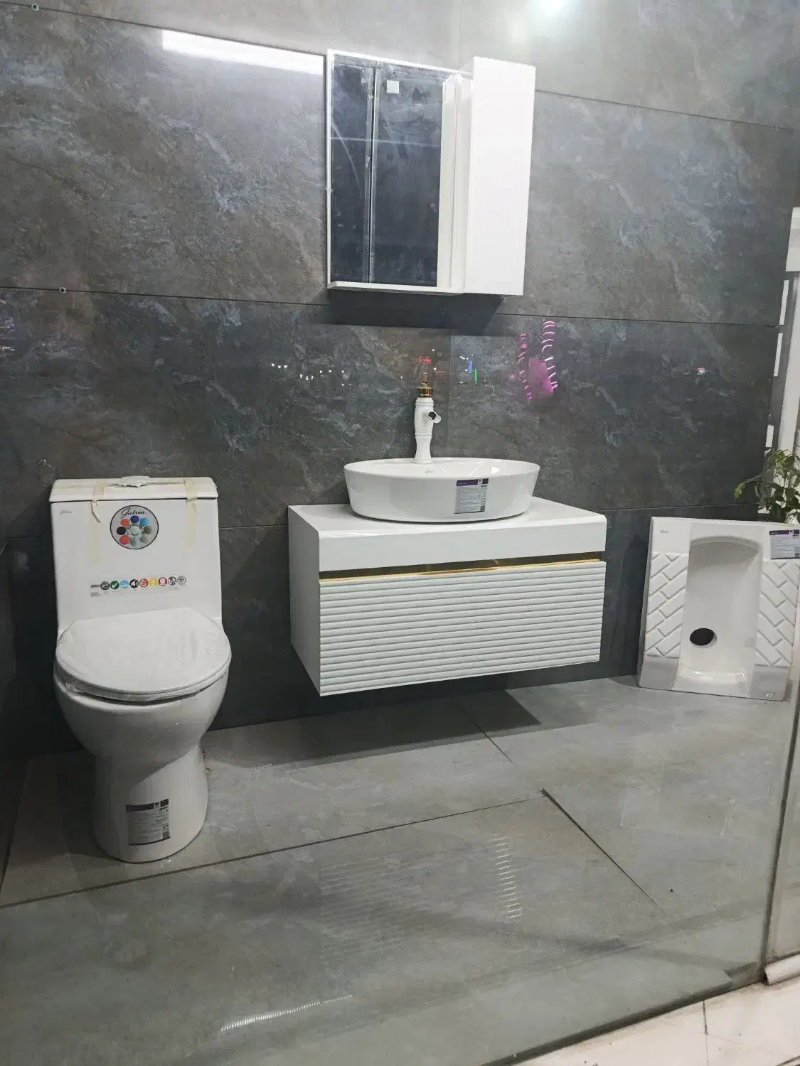 روشویی کابینتی در تنوع بالا|لوازم سرویس بهداشتی|خمینیشهر, |دیوار