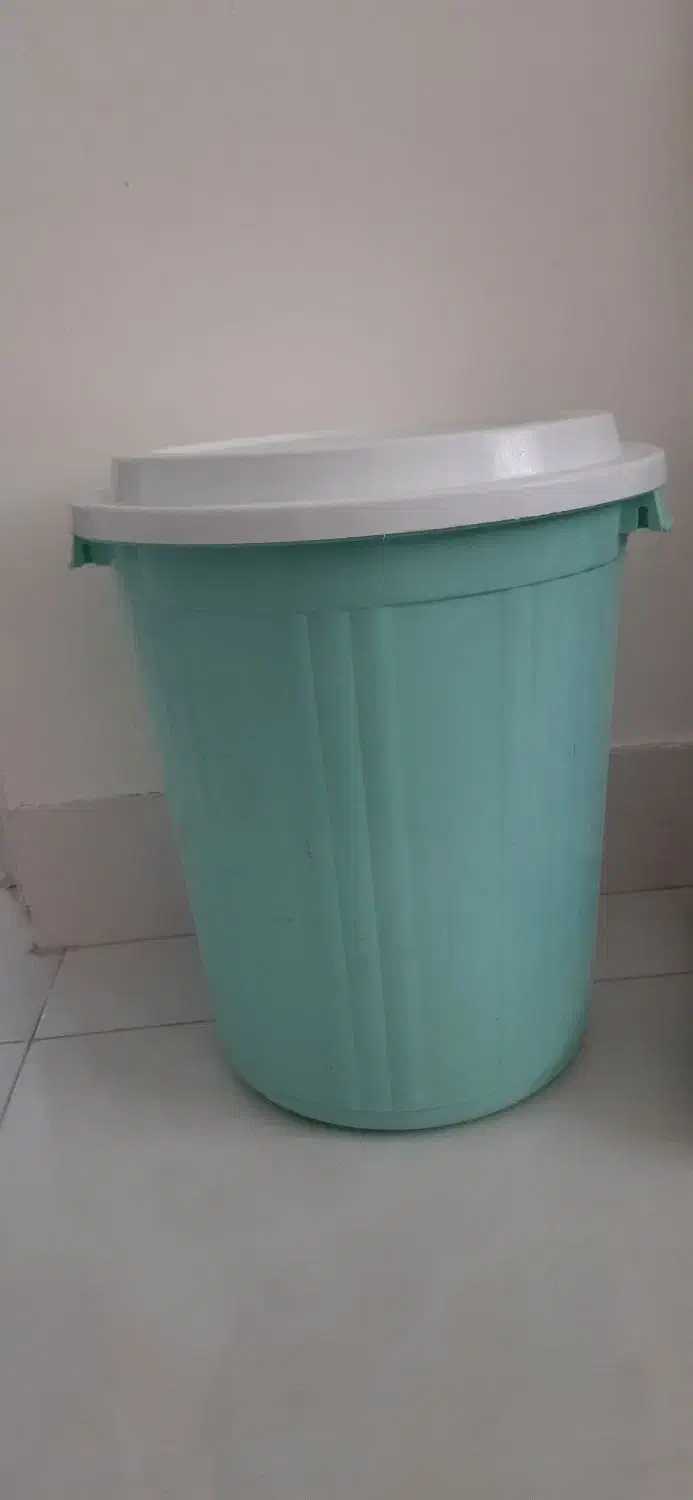 سطل|لوازم نظافت|شیراز, گویم|دیوار