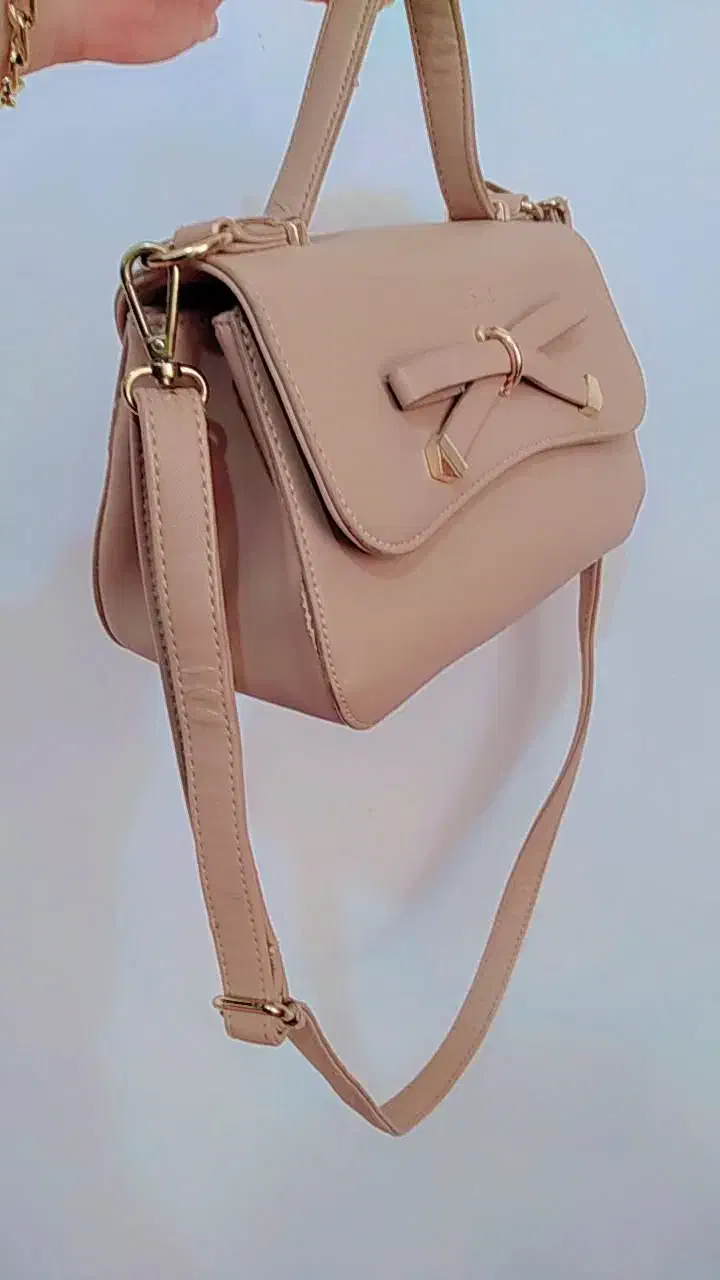 کیف خارجی|کیف، کفش، کمربند|دره شهر, |دیوار