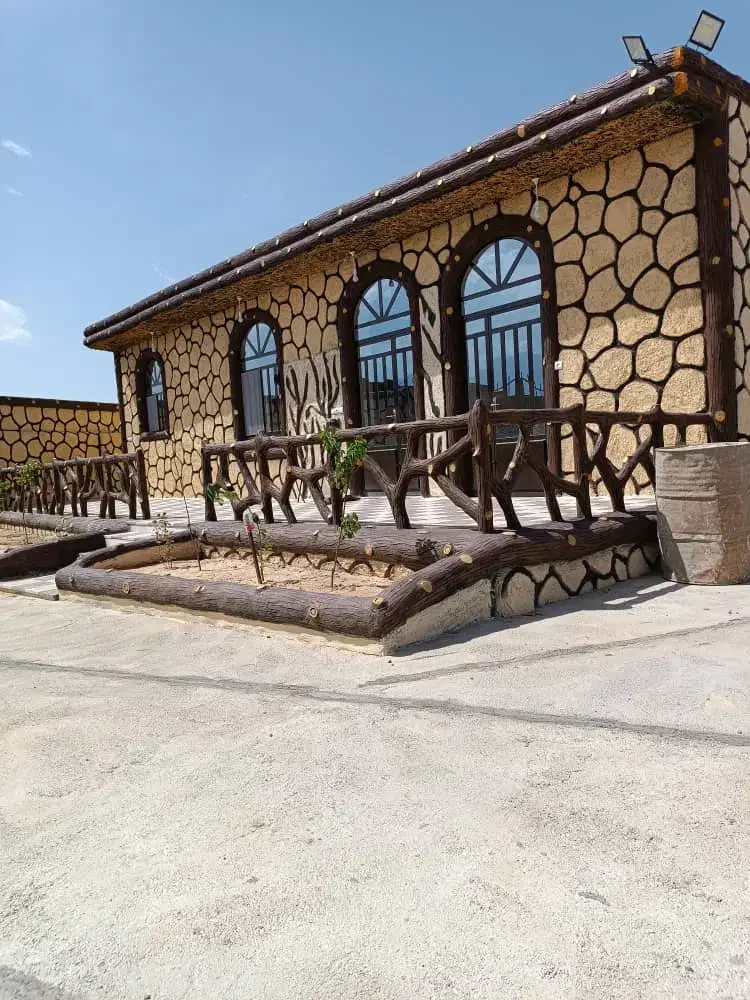 سیمان‌کاری‌طرح‌سنگ‌وچوب‌وچاه‌کنی‌وبنای|خدمات پیشه و مهارت|مهریز, |دیوار