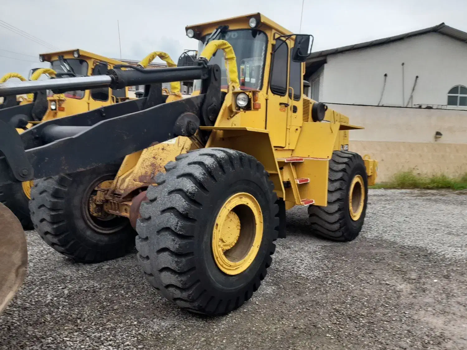 لودر ولو ال صدوبیست|خودرو سنگین|تهران, آسمان|دیوار