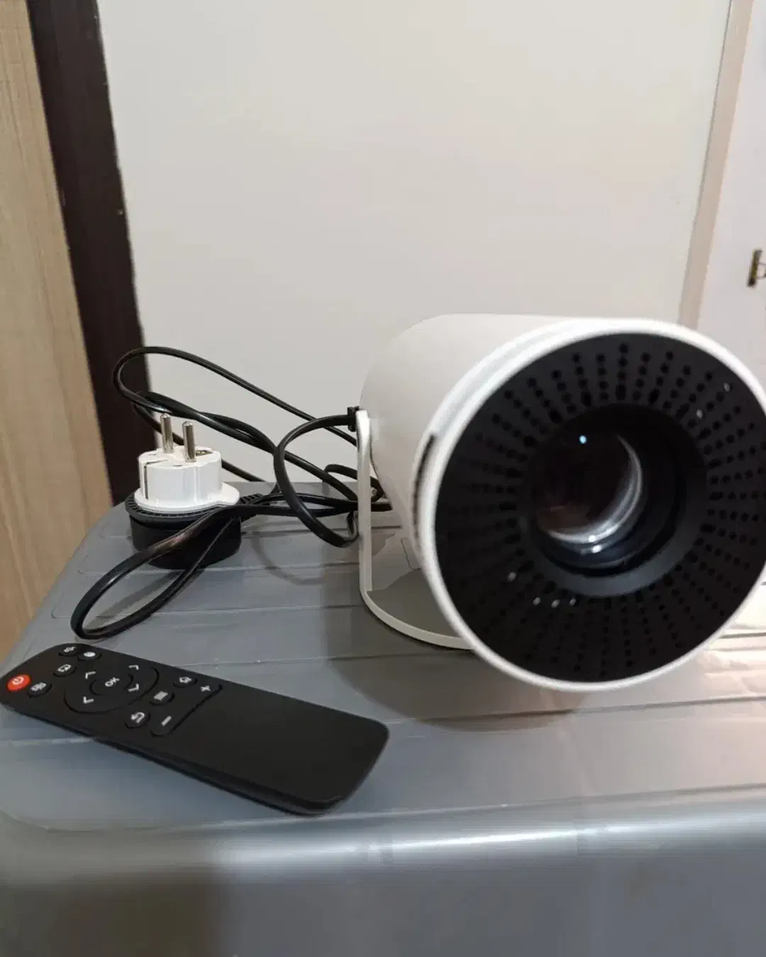 پروژکتور خانگی|تلویزیون و پروژکتور|کرمان, |دیوار