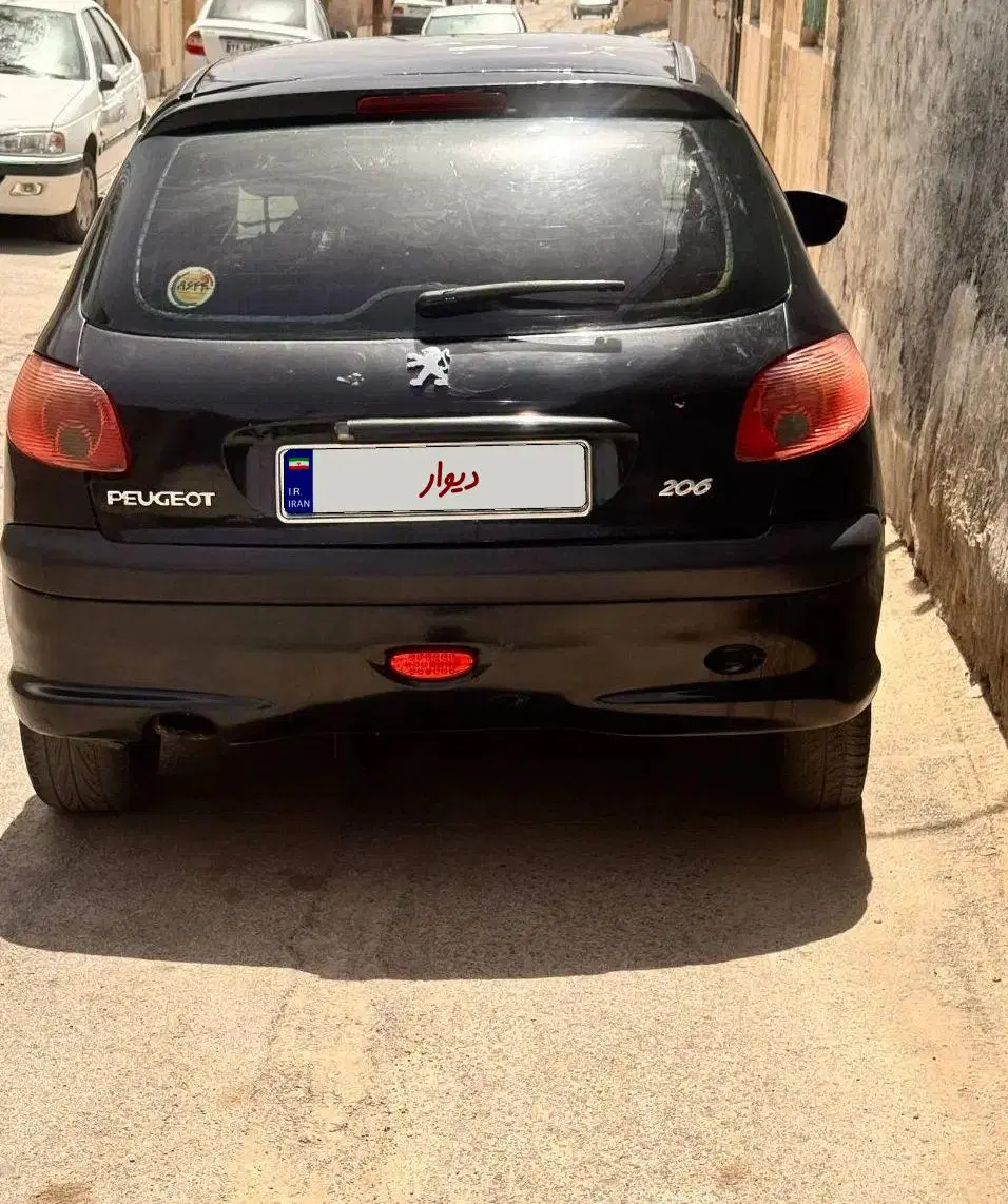 206 مدل 83|خودرو سواری و وانت|زاهدان, |دیوار