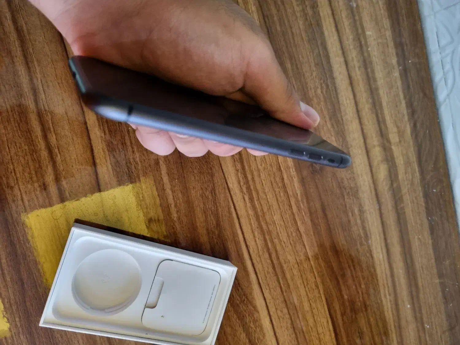 ایفون 11نرمال 128پک اصلی|موبایل|بروجرد, |دیوار