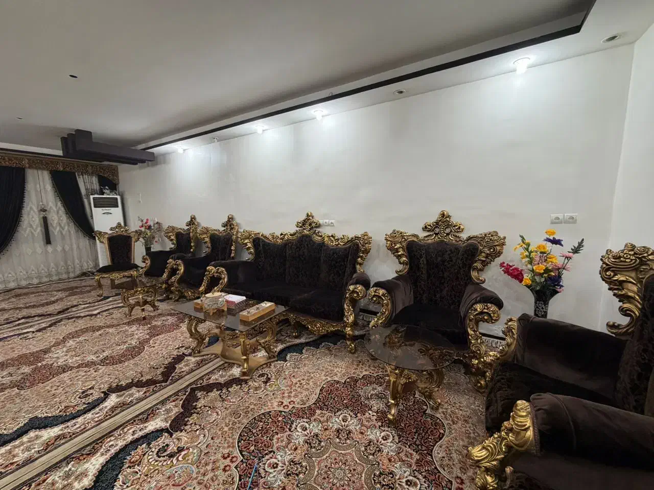 مبل سلطنتی دست دوم (کارکرده)|مبلمان خانگی و میز عسلی|اهواز, منبع اب|دیوار