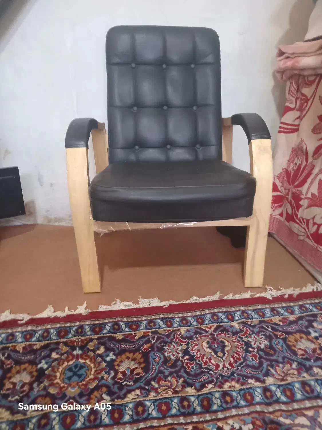 مبل راحتی دست دوم 6عدد|مبلمان خانگی و میز عسلی|کنگاور, |دیوار