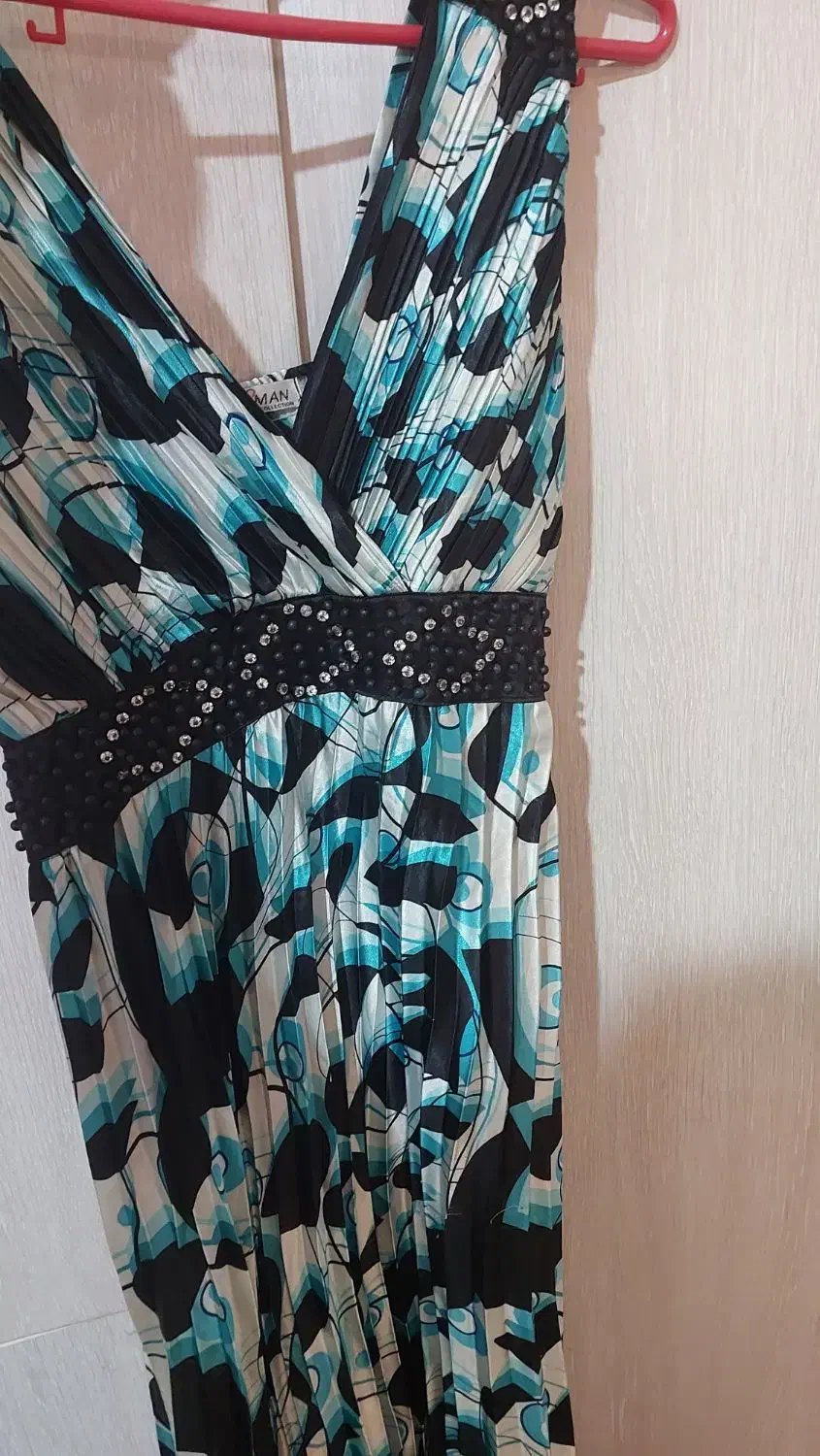 لباس مجلسی|لباس|مسجد سلیمان, |دیوار