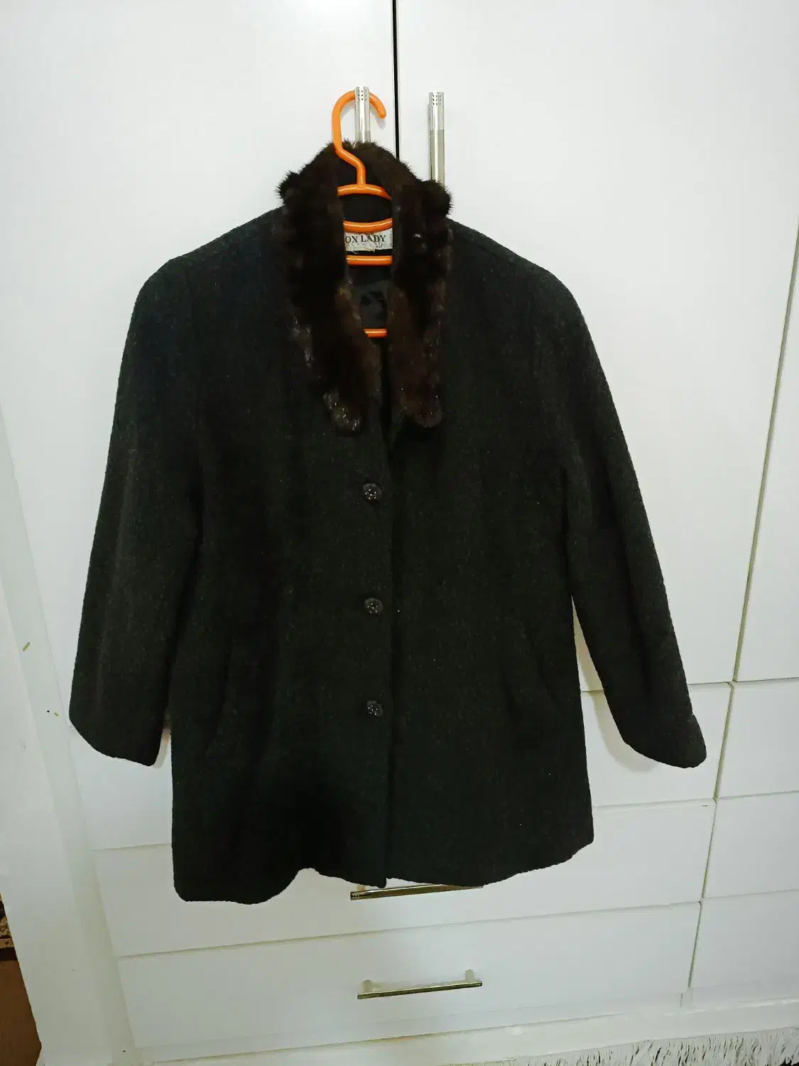 کت یقه خز دار و بافت شیک و جذاب|لباس|مهاباد (آذربایجان غربی), |دیوار