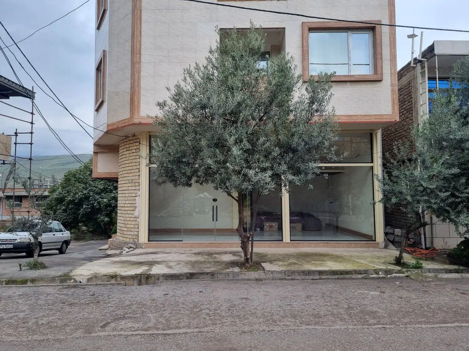 رهن و اجاره مغازه شهر توتکابن رودبار گیلان|اجارهٔ مغازه و غرفه|توتکابن, |دیوار