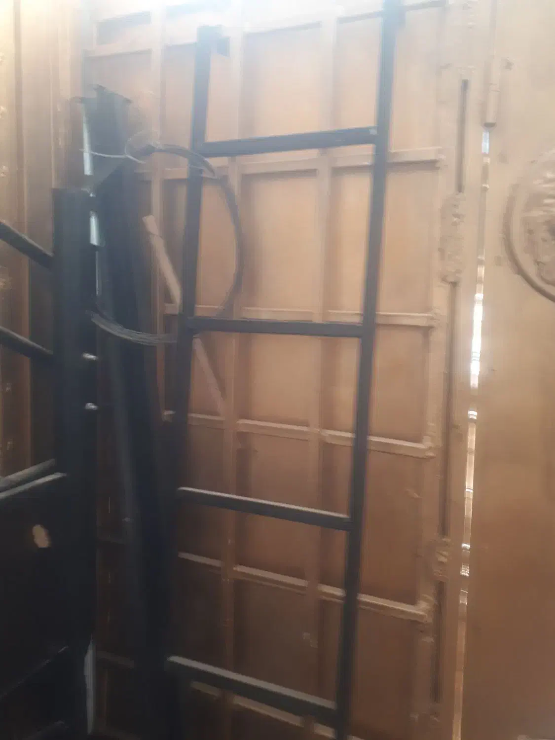 تخت دو نفره|تخت و سرویس خواب|فولادشهر, A2|دیوار