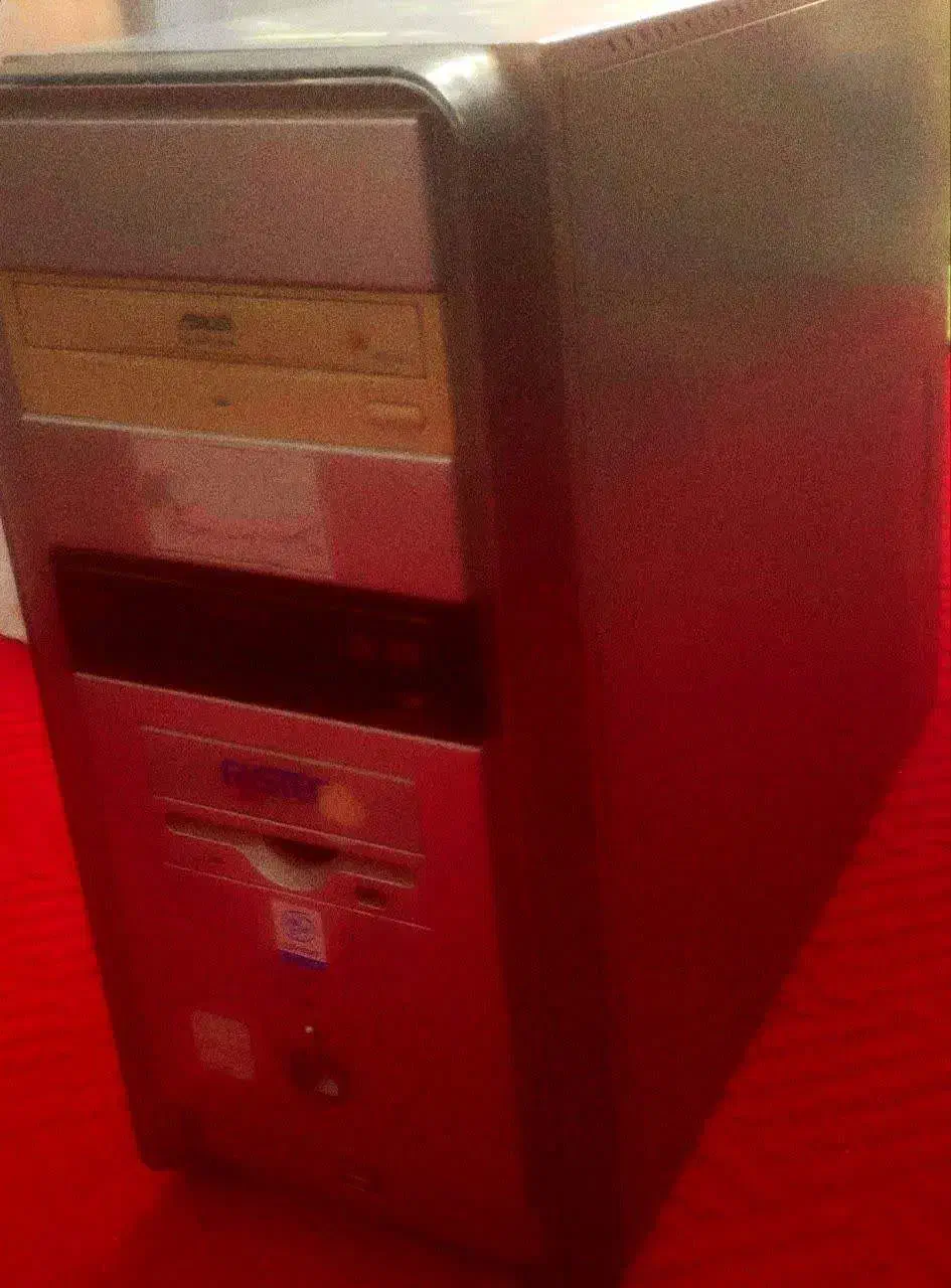 کامپیوتر با مانیتور|رایانه رومیزی|فردوس (خراسان), |دیوار