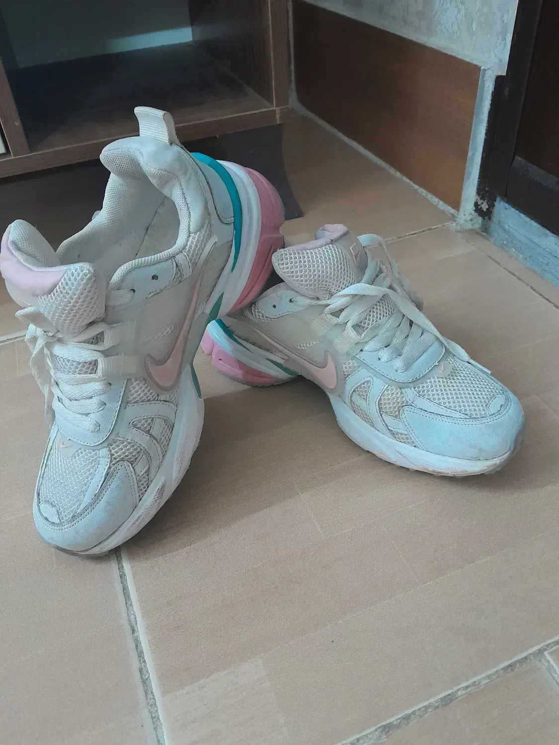 کفش کتونی سایز 37|کیف، کفش، کمربند|گنبد کاووس, |دیوار