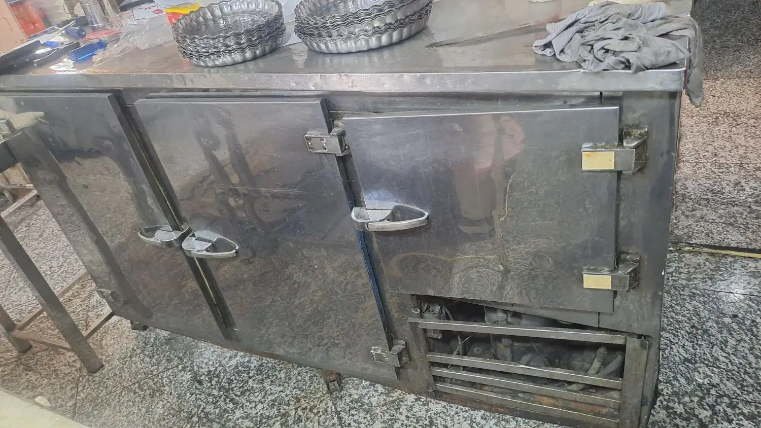 فریزر میز کاری سالم‌در حال کار|یخچال و فریزر|تهران, گلچین|دیوار