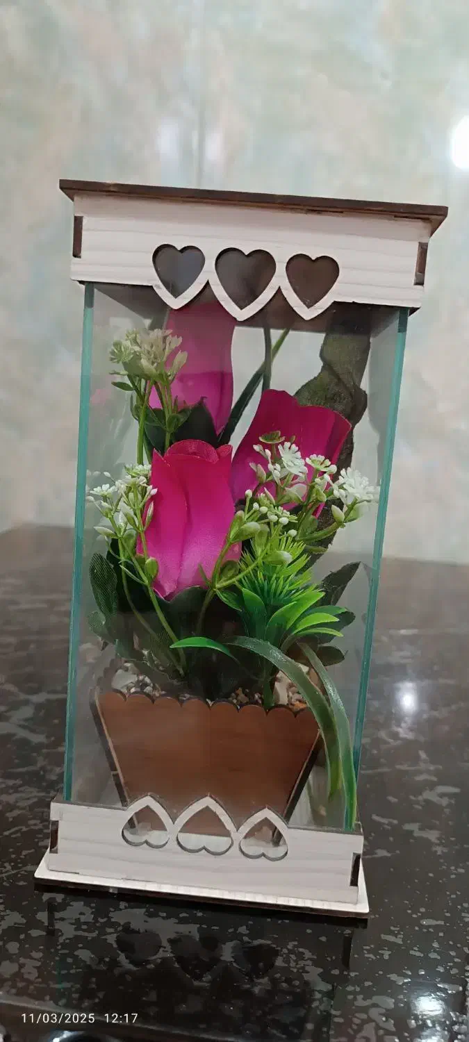 گل مصنوعی|گل مصنوعی|قم, بوستان جوان|دیوار