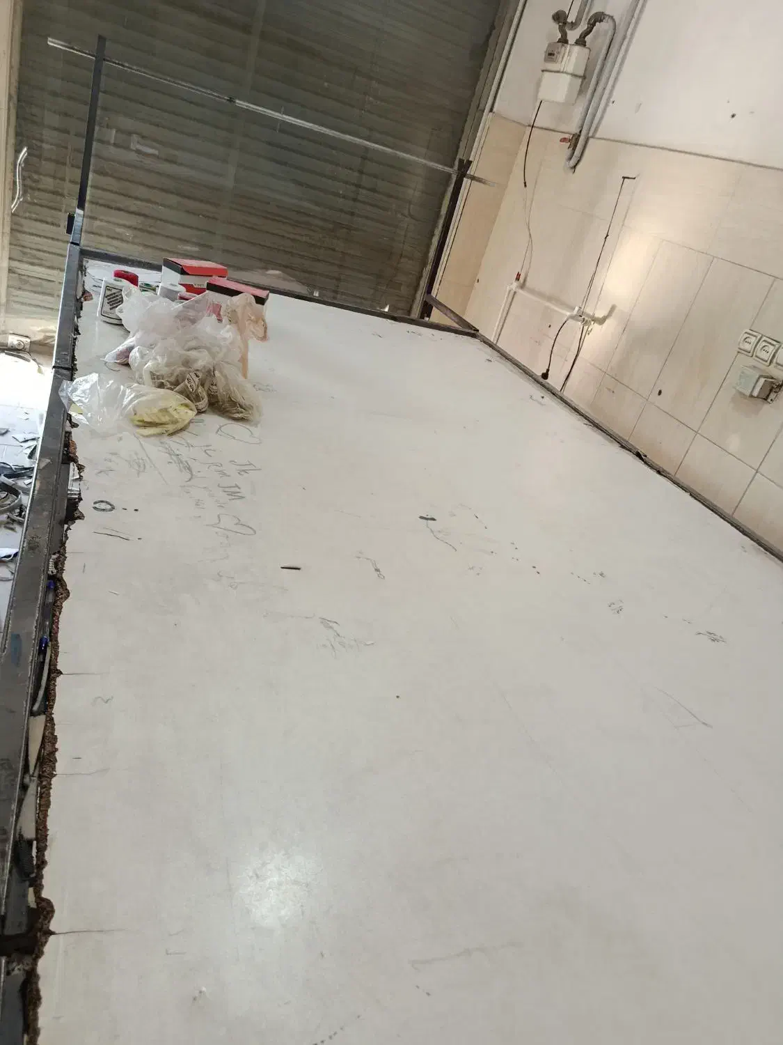 میز برش|ابزارآلات|قرچک, داوود آباد|دیوار