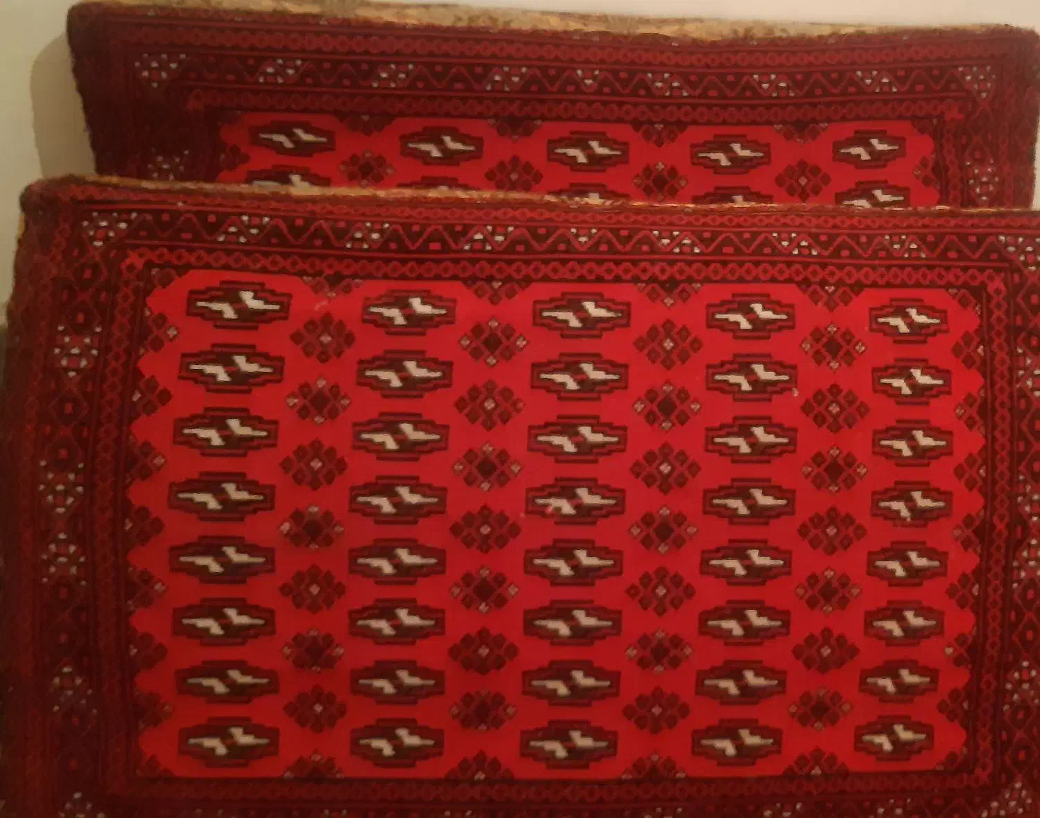 سه جفت پشتی در شازند|پشتی|شازند, |دیوار