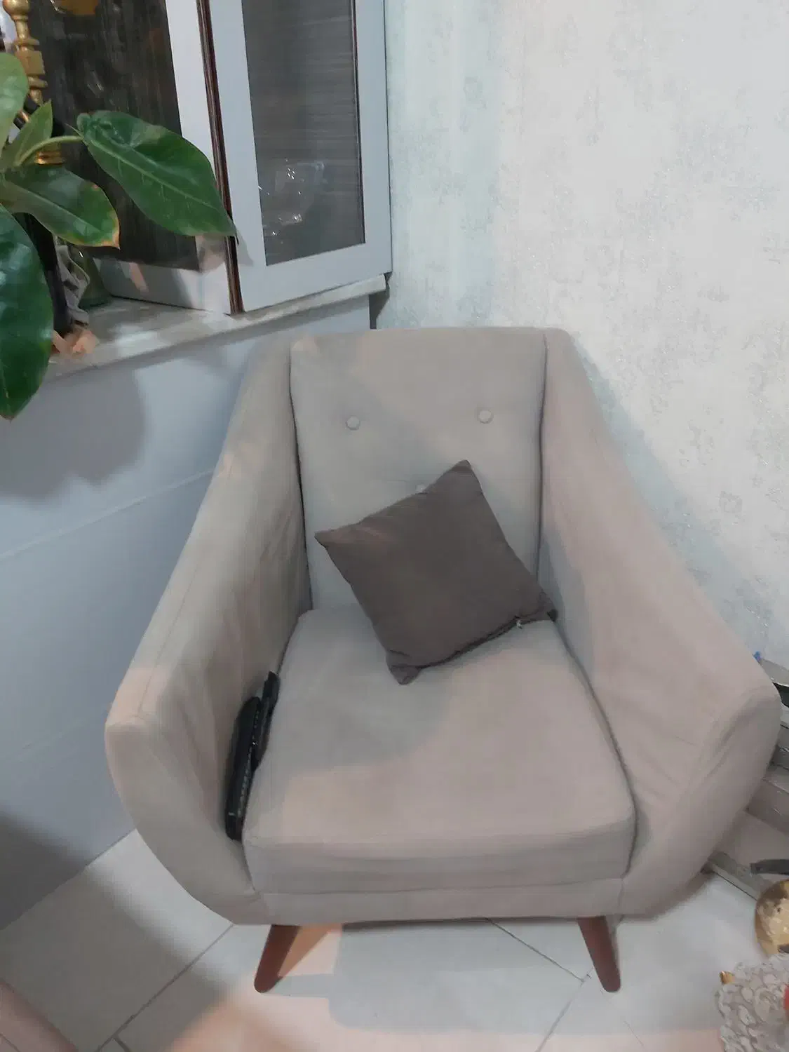 خریدار واقعی لطفا پیام دهد.|فرش|ری, اقدسیه|دیوار