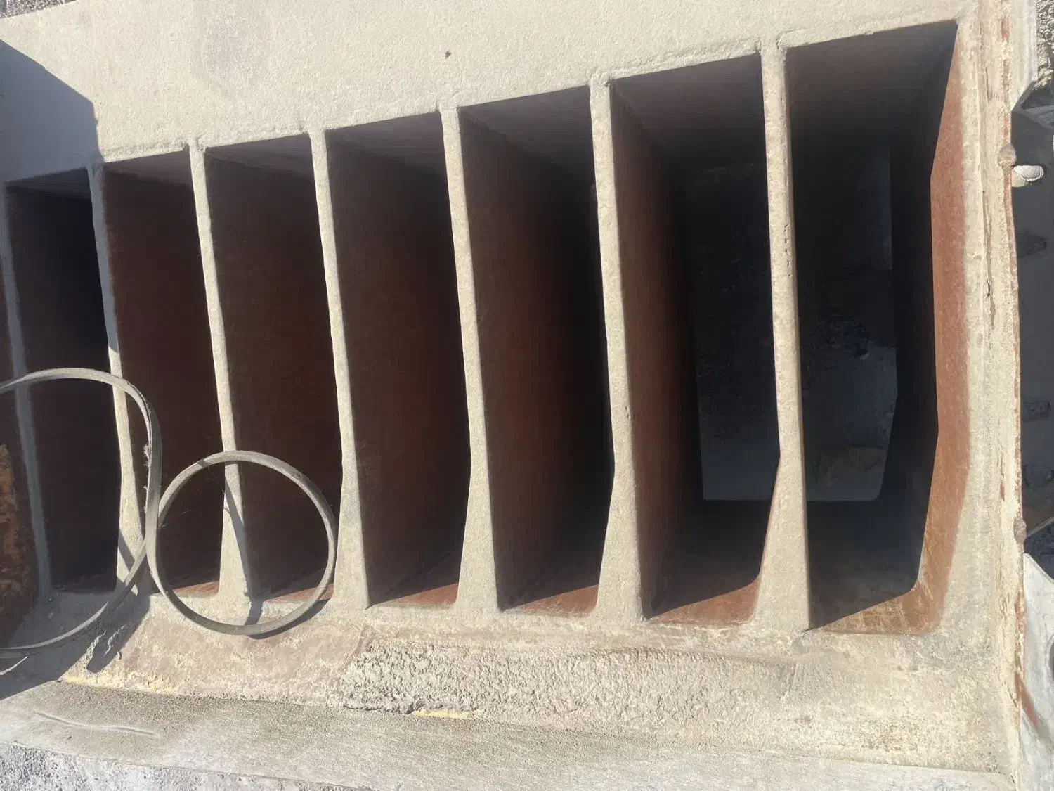 قالب سنگ جدول و جوی آب(کپر) طلاییه|ماشین‌آلات صنعتی|اردکان, |دیوار