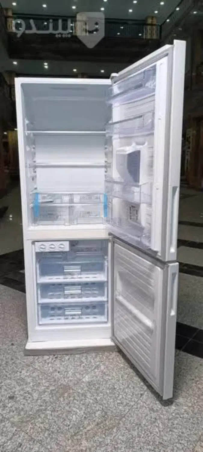 یخجال فریزر بالا پایین ۲۷فوت ارچیداک.نامحدود|یخچال و فریزر|مرند, |دیوار