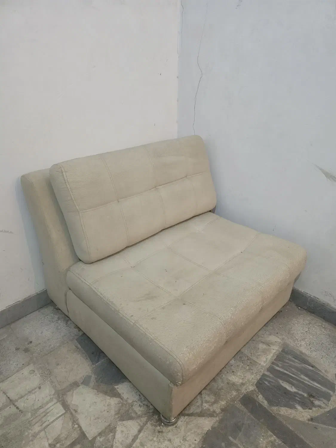 مبل پایه استیل چرم|مبلمان خانگی و میز عسلی|زاهدان, |دیوار