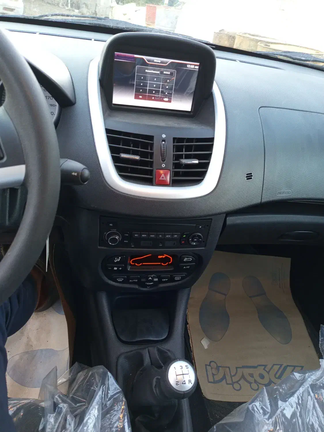 ۲۰۷سفید|خودرو سواری و وانت|ملکآباد, |دیوار