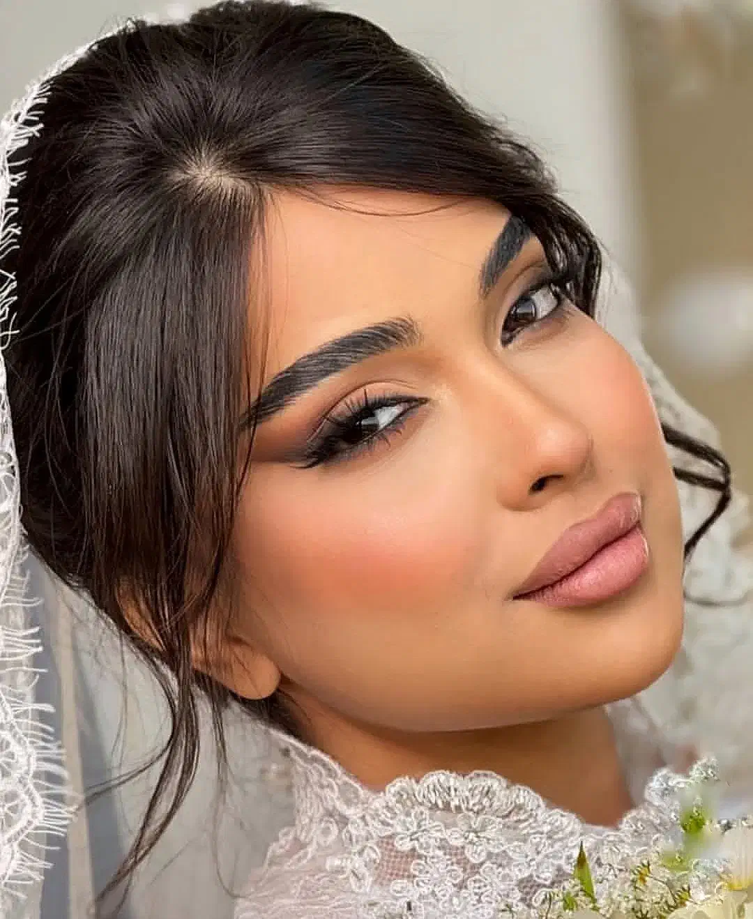 میکاپ عروس|خدمات آرایشگری و زیبایی|سراب, |دیوار