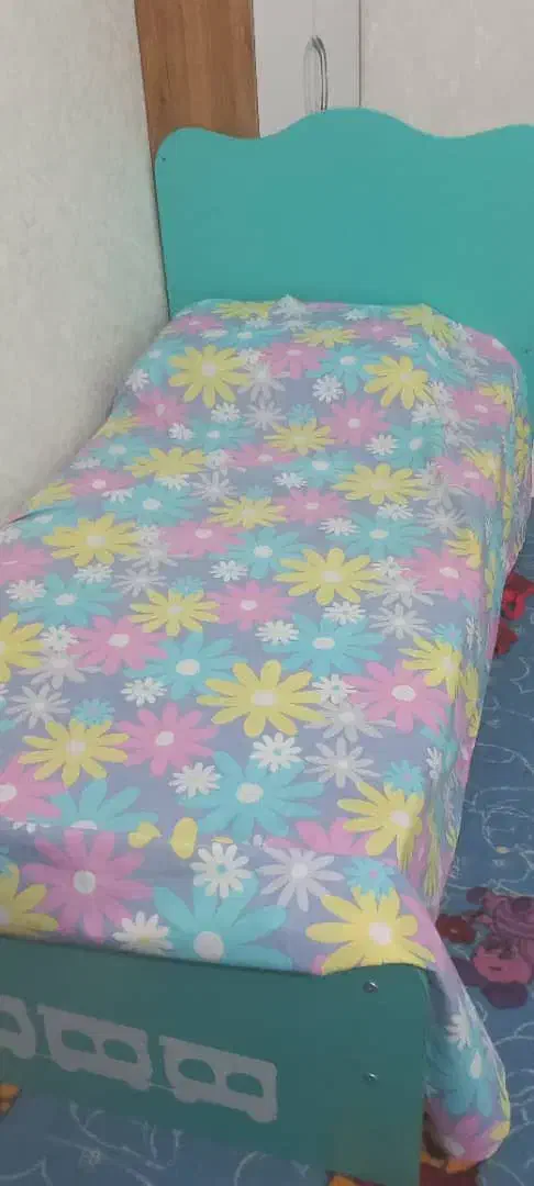 تخت و کمد دخترانه|تخت و صندلی بچه|سیرجان, |دیوار