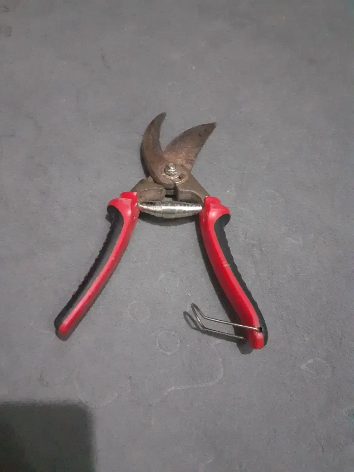 قیچی‌ارس|ابزارآلات|پارس‌آباد, |دیوار