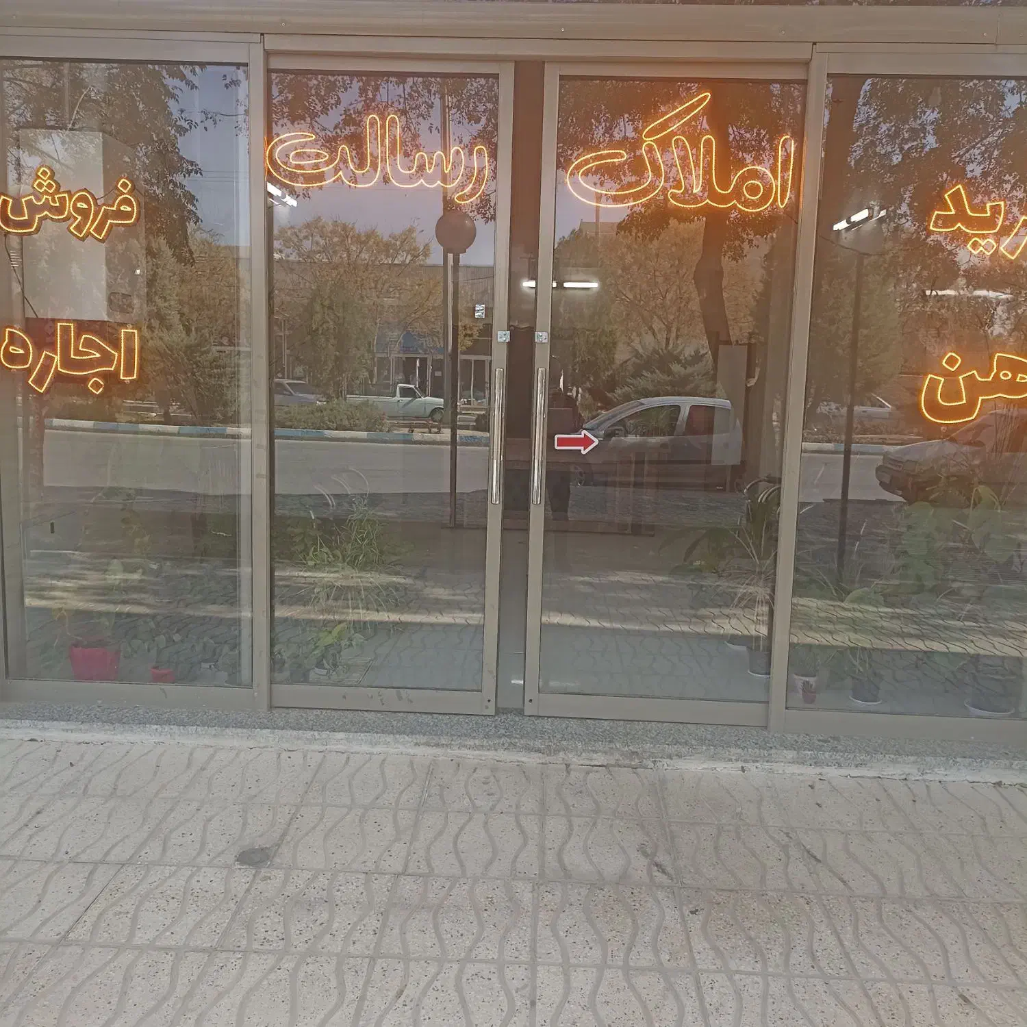 آپارتمان طبقه همکف اجاره|اجارهٔ آپارتمان|شاهینشهر, خانه کارگر|دیوار