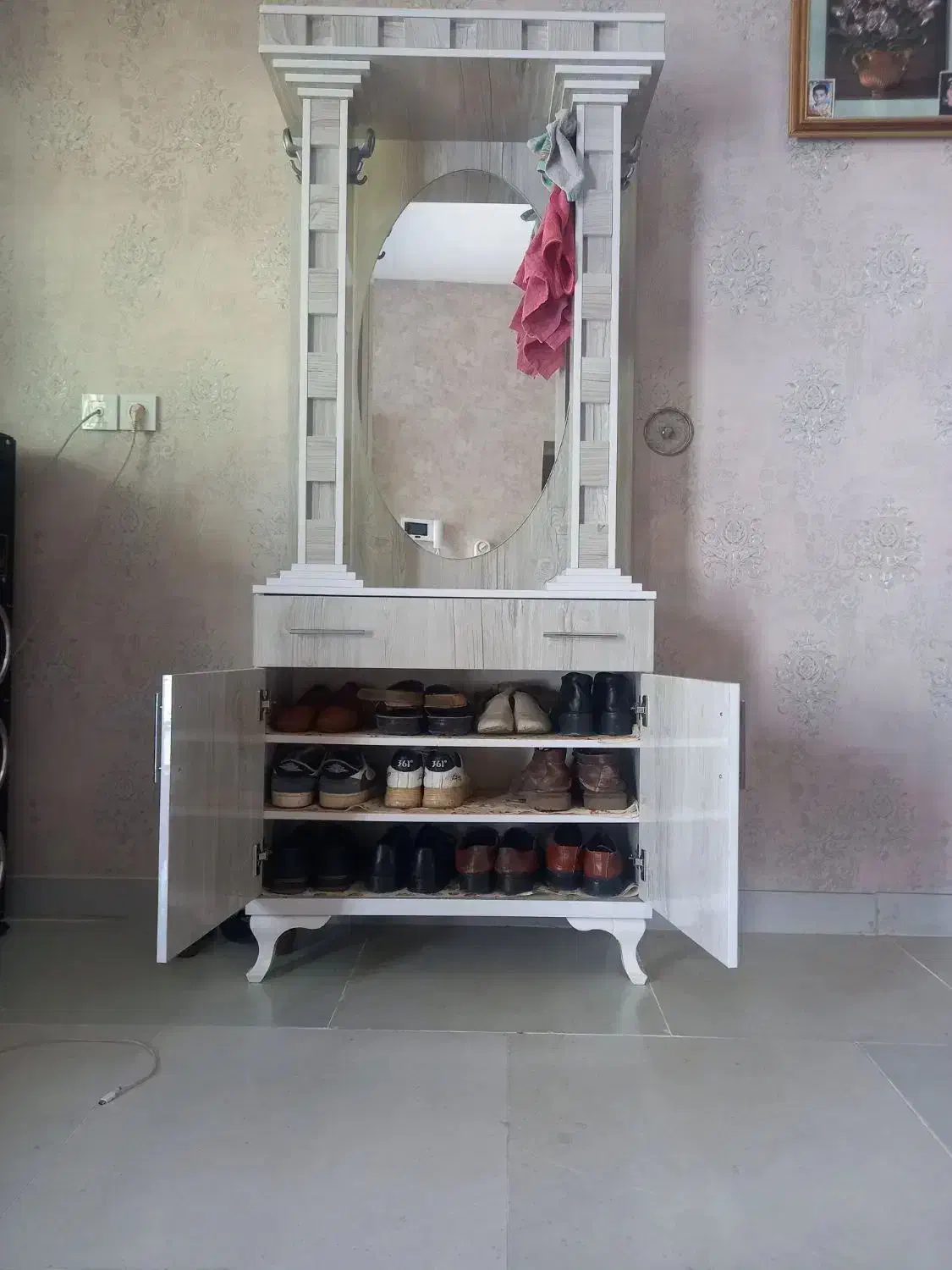 جاکفشی نونو|جاکفشی، کمد، دراور|گنبد کاووس, |دیوار