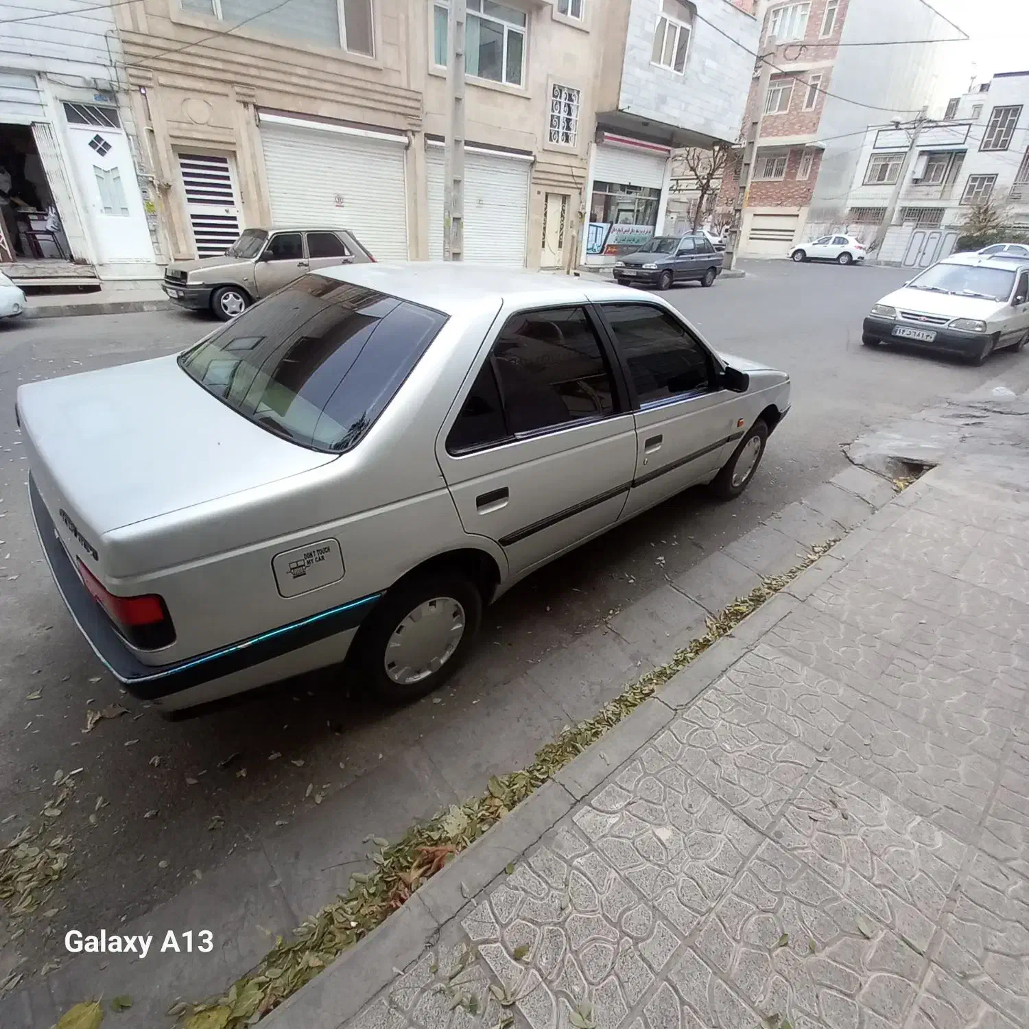 پژو ۴۰۵|خودرو سواری و وانت|کرج, شهرک فهمیده|دیوار