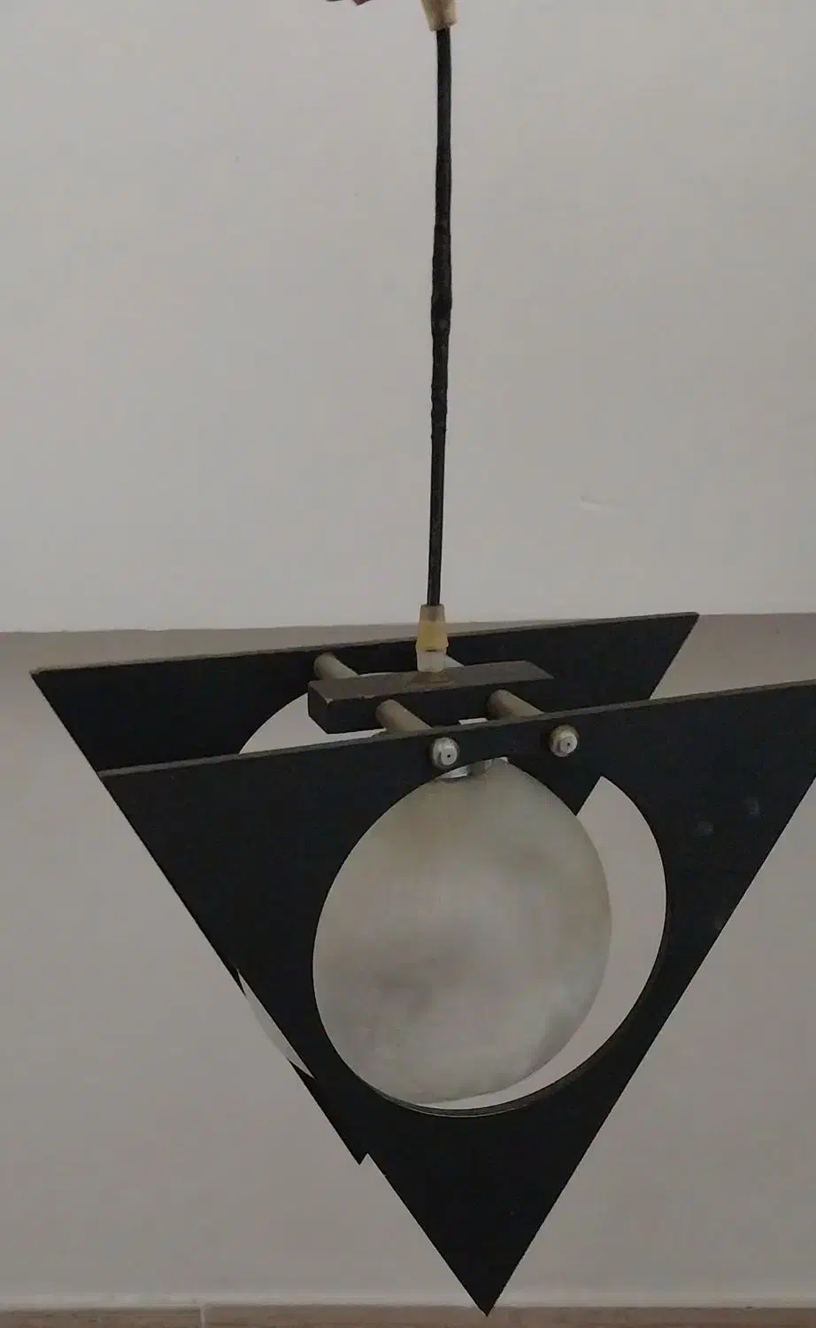 لوستر تک شاخه|لوستر و چراغ آویز|همدان, |دیوار