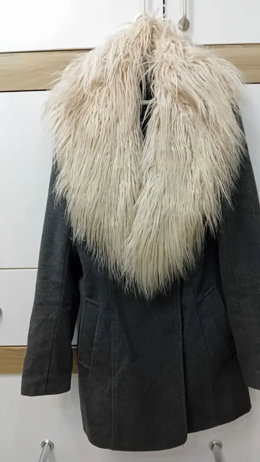 پالتو|لباس|تهران, امام زاده حسن|دیوار