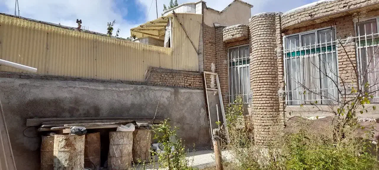 ملک ویلایی به متراژ ۲۰۰ متر سند دار شمالی|فروش خانه و ویلا|اردبیل, |دیوار