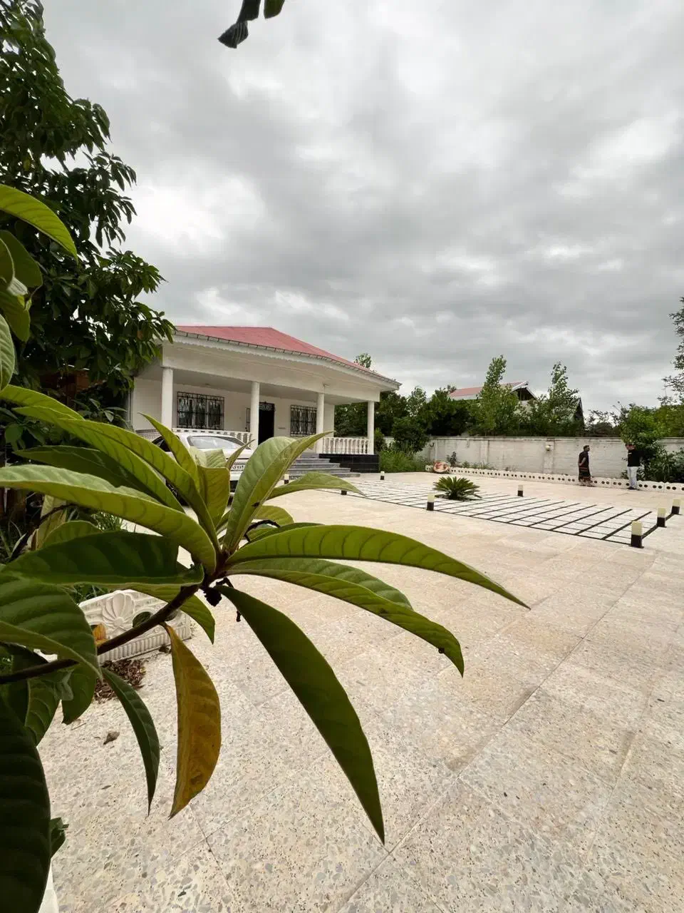 ویلاباغ ۱۱۰۰متر زمین ۱۵۰متر بنا|فروش خانه و ویلا|رشت, گلسار|دیوار