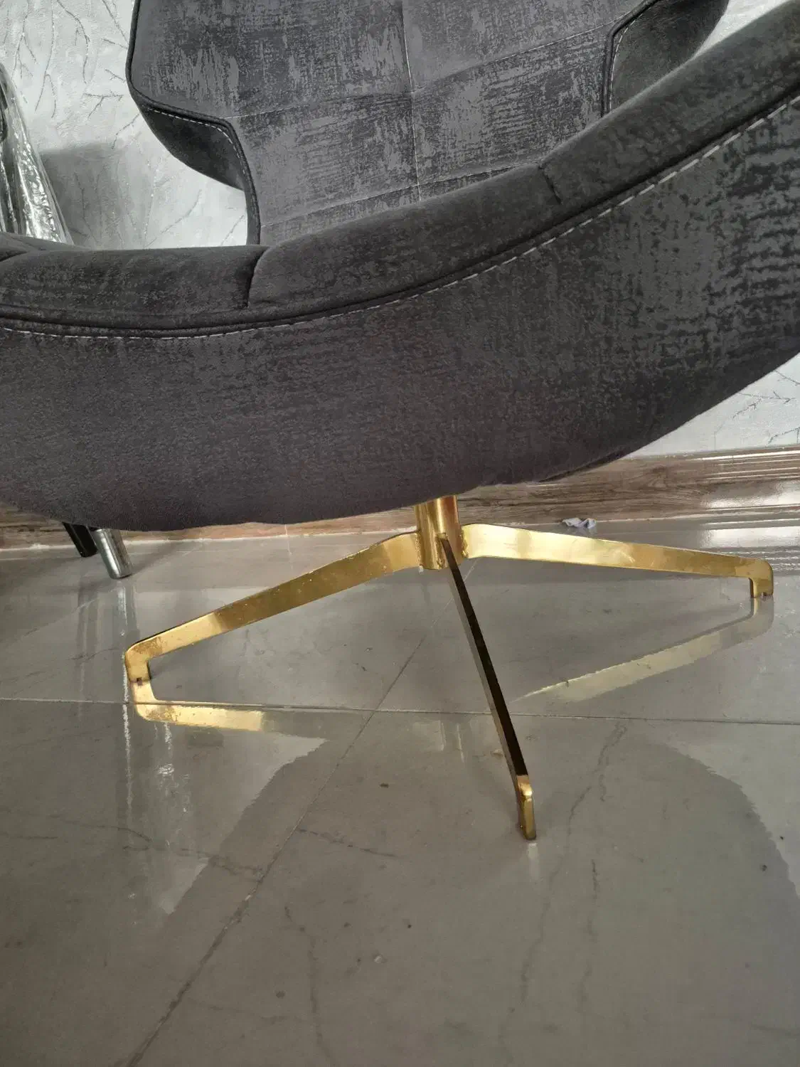 مبل گردان خارجی|مبلمان خانگی و میز عسلی|میانه, |دیوار