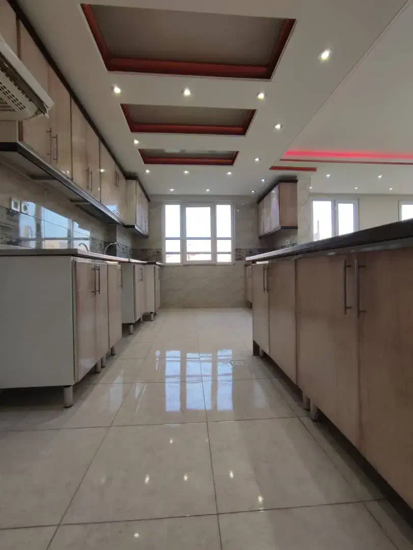 اجاره آپارتمان۸۵متری فول امکانات ورامین خ طالقانی|اجارهٔ آپارتمان|ورامین, ورامین|دیوار