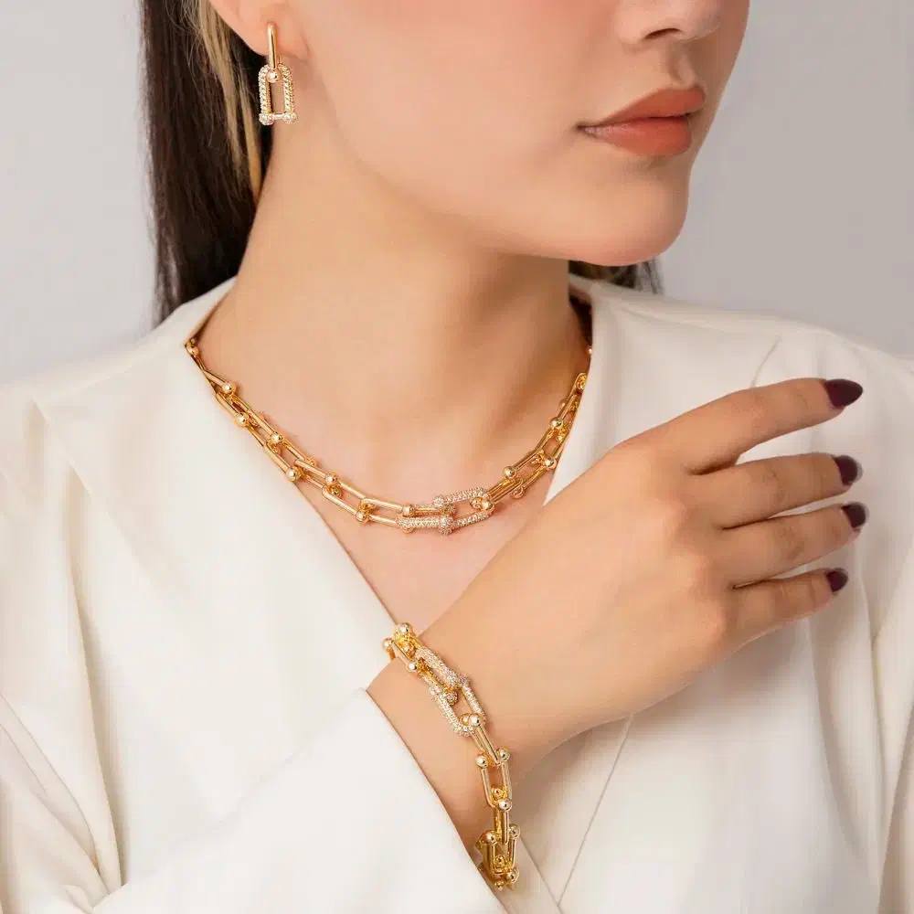 انواع زیورالات رنگ ثابت|بدلیجات|ساوه, |دیوار