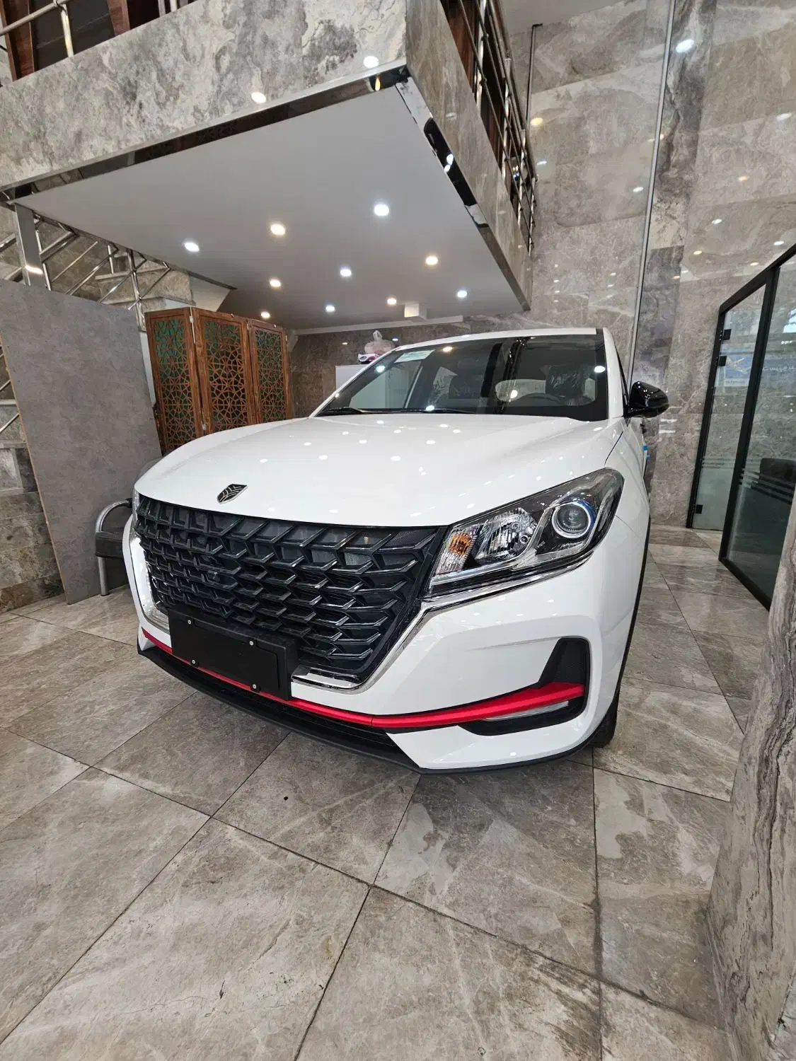 لاماکو فلو سفید داخل مارون صفر مدل ۱۴۰۴|خودرو سواری و وانت|تهران, نصرت|دیوار